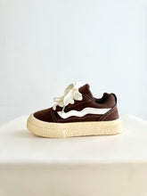Load image into Gallery viewer, Wavy Sohl sneakers