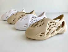 Load image into Gallery viewer, Mama runners