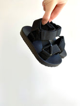 Load image into Gallery viewer, Strappy Sohl Sandals