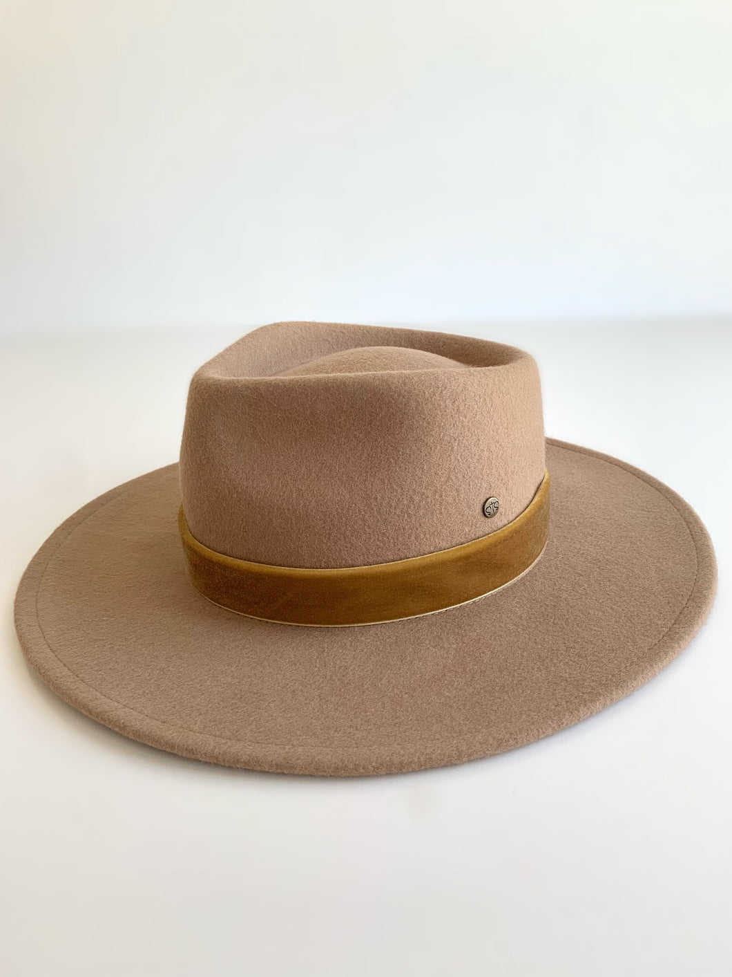 Acorn Teardrop Fedora (adults)