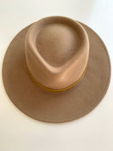 Load image into Gallery viewer, Acorn Teardrop Fedora (adults)
