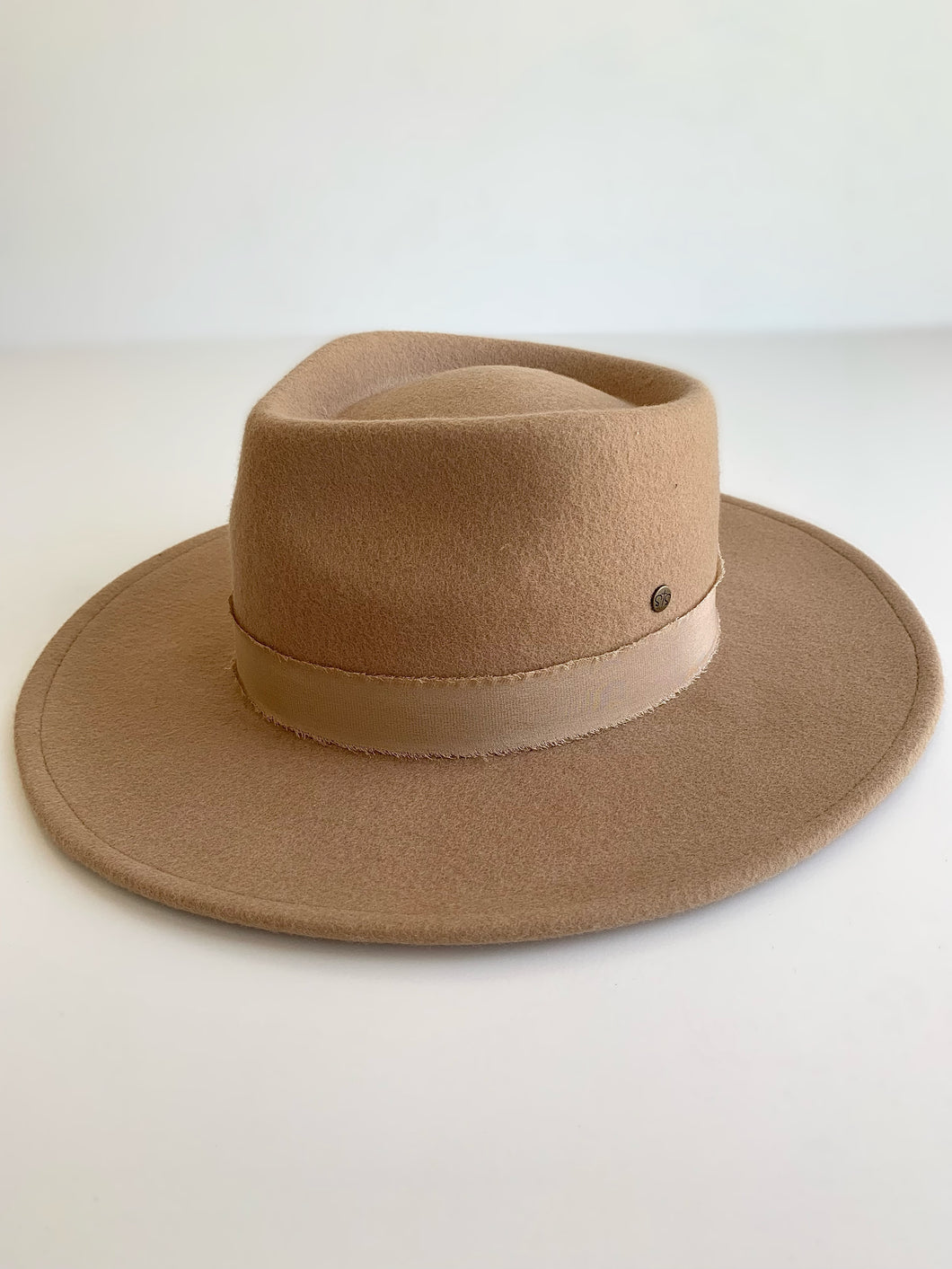 Acorn Teardrop Fedora (adults)