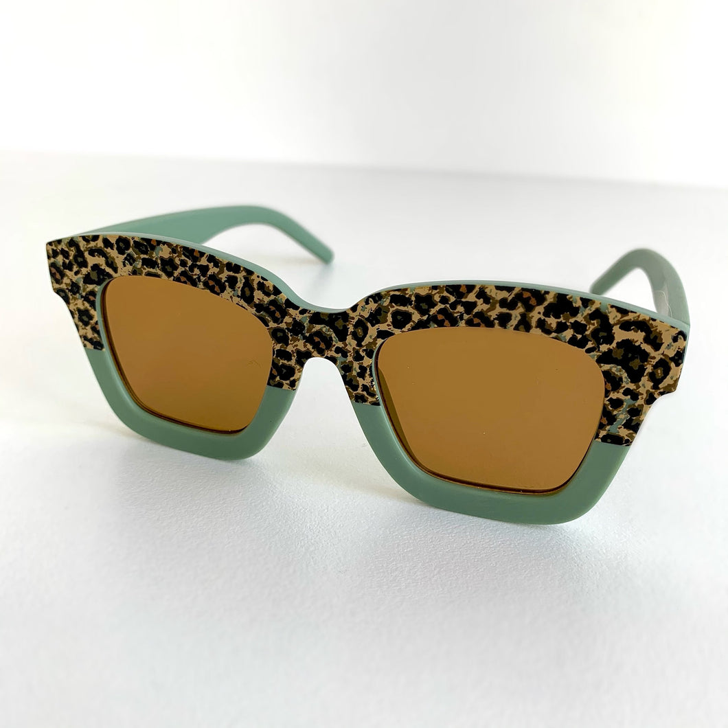 Retro Leopard sunnies