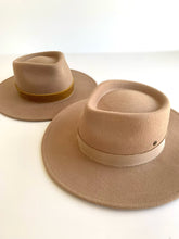 Load image into Gallery viewer, Acorn Teardrop Fedora (adults)
